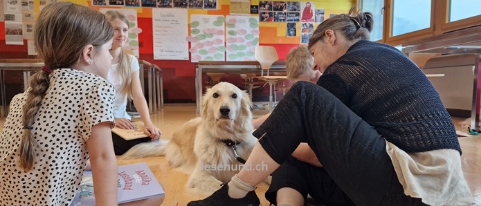 Therapie Hunde Zentrum Schweiz Lesehund 131